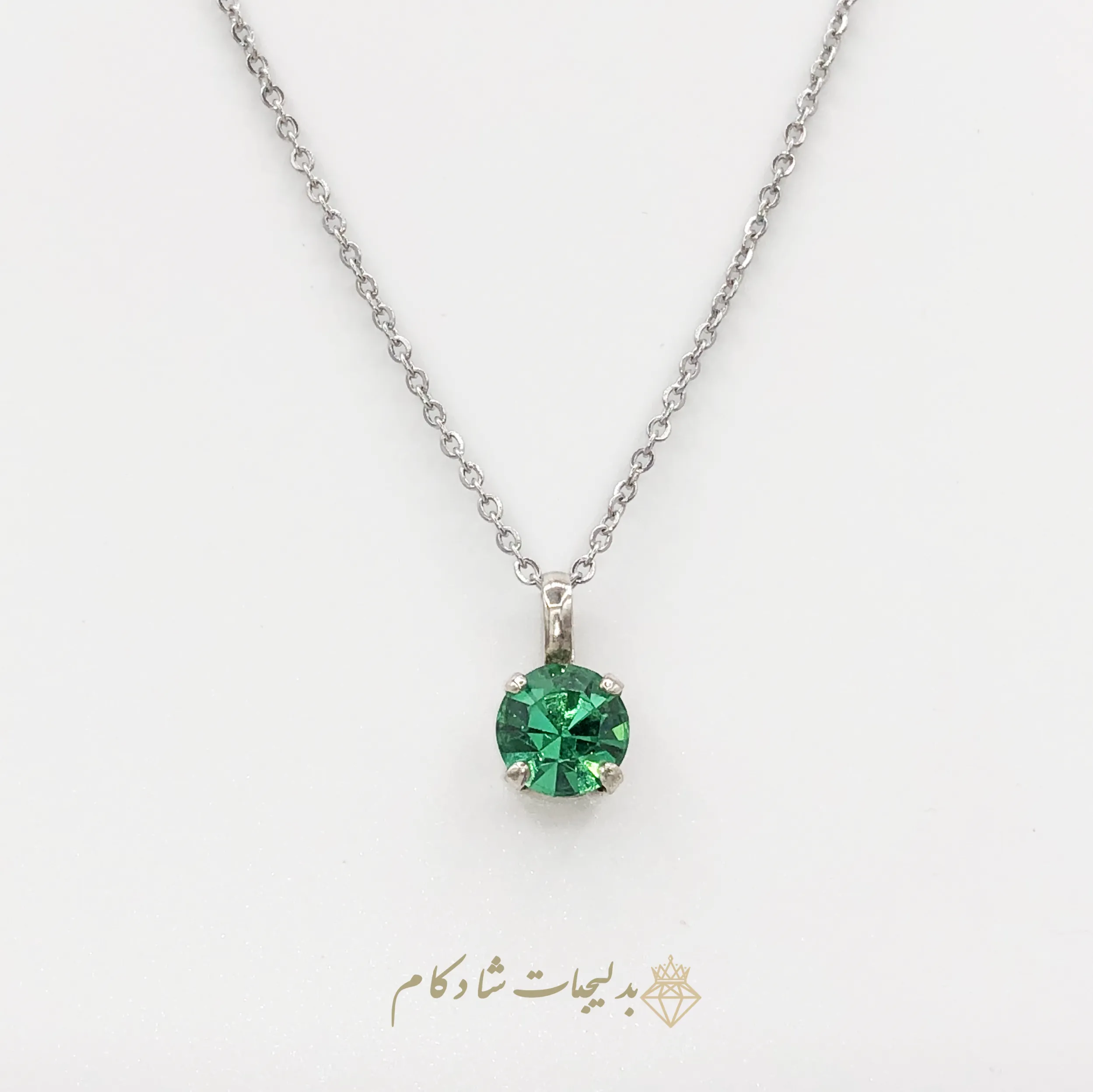 IMG_0986 copy گردنبند نقره ای طرح زمرد