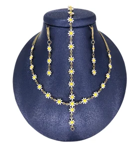 سرویس بابونه (گردنبند، دستبند، گوشواره)