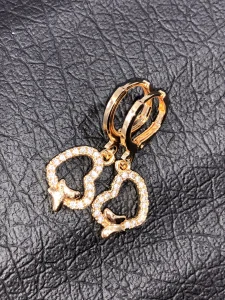 گوشواره طرح قلب و پروانه