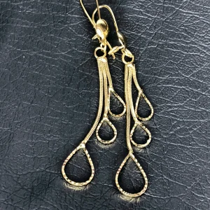 گوشواره آویز طلایی طرح سه اشک