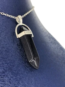 گردنبند طرح منشور
