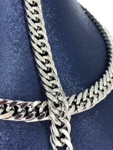 ست گردنبند و دستبند کارتیر نقره ای