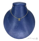 گردنبند مینیمال طرح حرف S