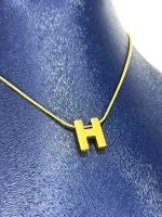 گردنبند مینیمال طرح حرف H